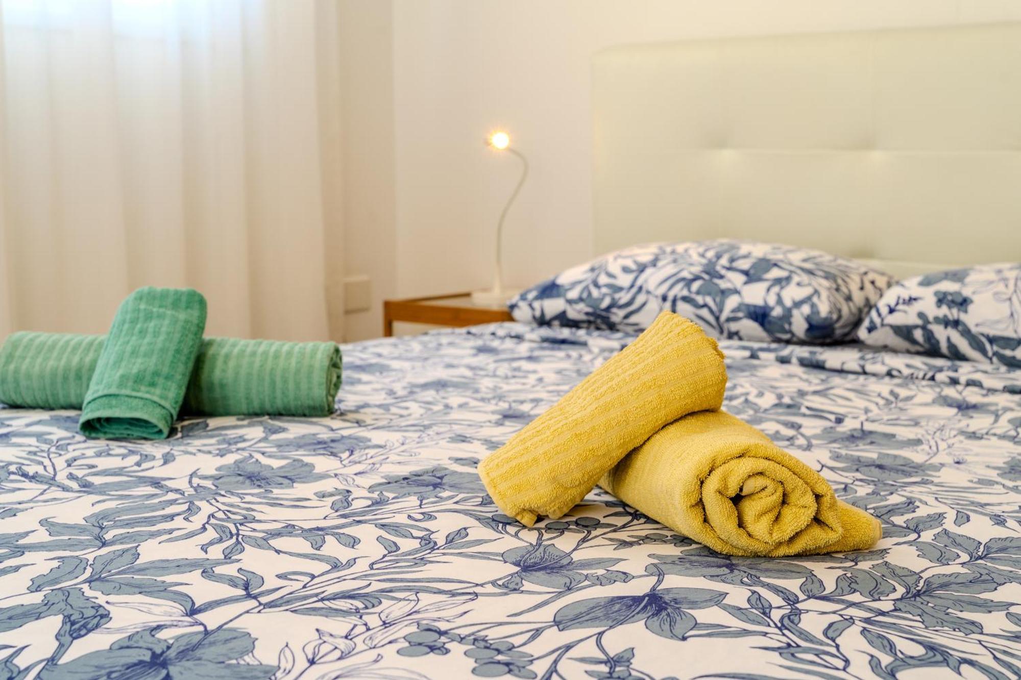 Helios Mackenzie One Bedroom Flat Larnaca Dış mekan fotoğraf