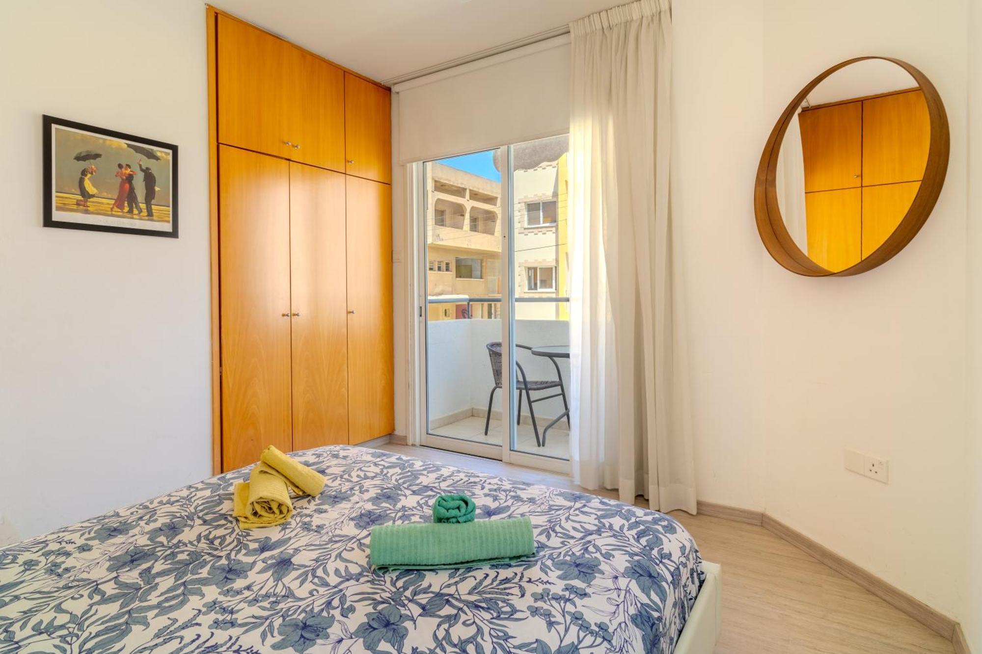 Helios Mackenzie One Bedroom Flat Larnaca Dış mekan fotoğraf